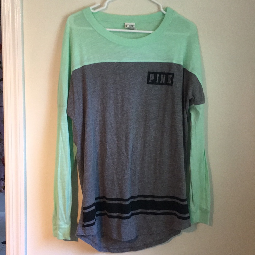 Open back flowy shirt from Pink